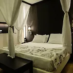At Forty-one 4*