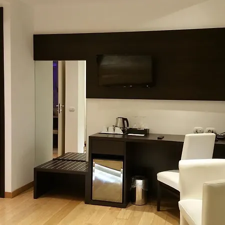 At Forty-one Hotel Rome