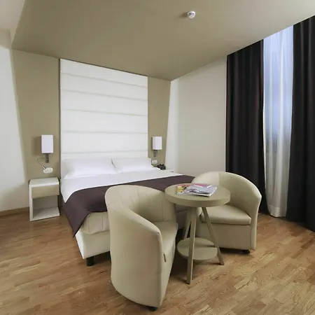 Hotel At Forty-one 3*
