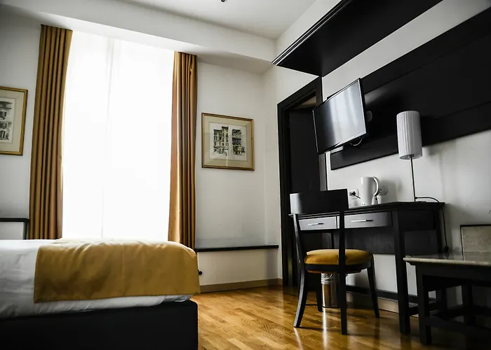 At Forty-one Hotel
