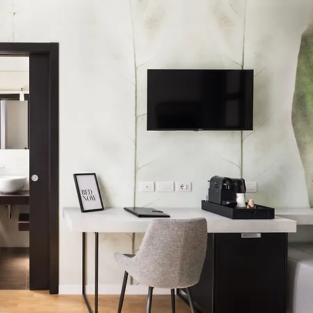 Hotel At Forty-one 4*