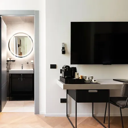 At Forty-one Hotel 4*