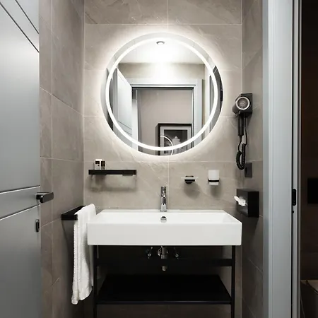 Hotel At Forty-one