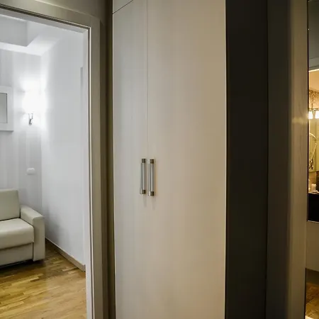 At Forty-one Hotel Roma